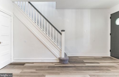 6225 Delancey St, Philadelphia PA 19143-1019 exterior