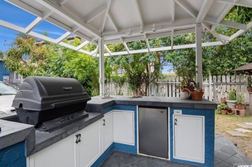 1925 Vassar St, Glendale CA  91204-2926 exterior