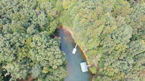 4 Keowee Dr, Salem, SC 29676
