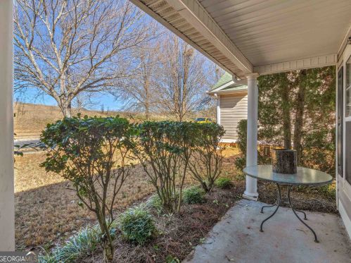 373 Chadwick Cmns, Stockbridge GA  30281-7772 exterior