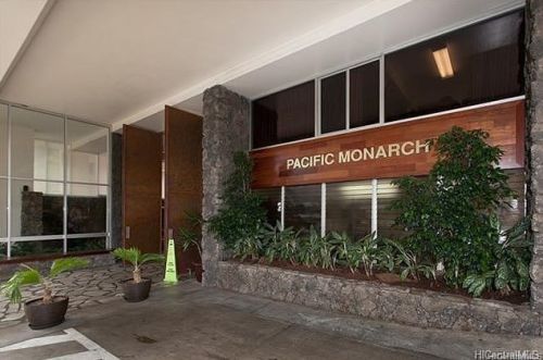 2427 Kuhio Ave, Honolulu HI  96815-3301 exterior