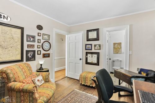 2885 Mornington Dr, Atlanta GA  30327-1272 exterior