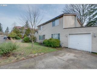 410 160th Ave, Portland, OR 97233-3510