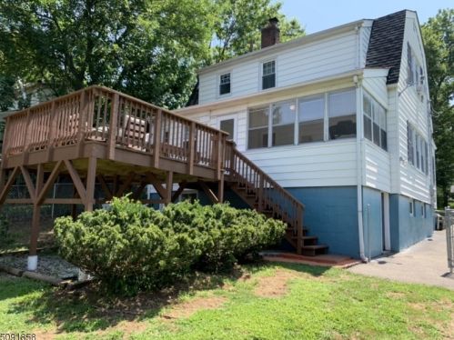 39 Johnson Rd, Town Center, NJ 07052-3554