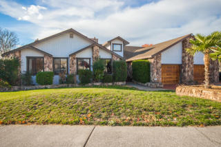 2825 Panorama Dr, Redding, CA 96003-2257