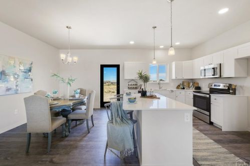 208 High Meadows Dr, Florence, CO 81226-9458