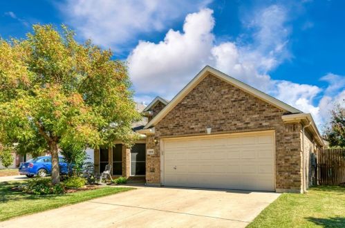 5008 Spoon Drift Dr, Fort Worth, TX 76135-7009