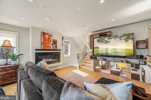 771 19th St, Philadelphia PA  19130-2029 exterior