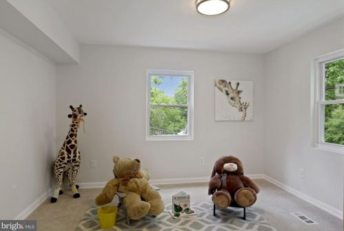 6511 Kansas Ln, Silver Spring MD  20912-4719 exterior