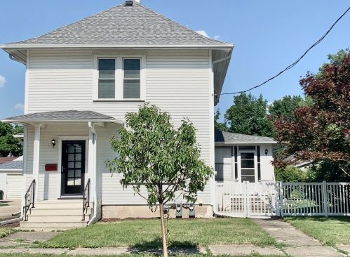 526 Guthrie St, Ottawa, IL 61350-3844