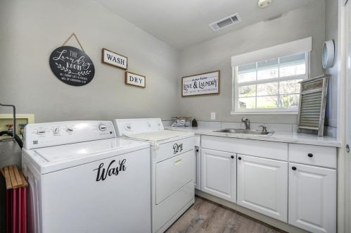 3653 Four Springs Dr, Rescue CA  95672-9530 exterior