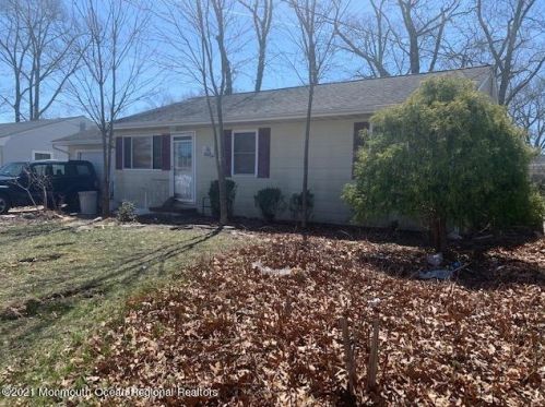 631 Twin River Dr, Lacey, NJ 08731-4945