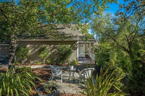 708 Poppy Pl, Concord, CA 94523-1625