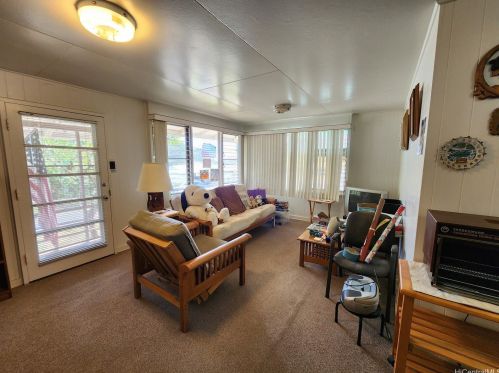 2526 Gardenia St, Honolulu HI  96816-3502 exterior