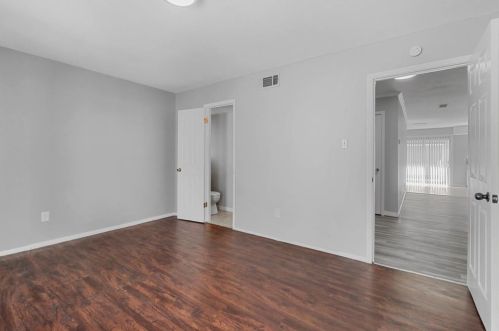 1005 Roky Ct, Fort Worth TX  76114-2431 exterior