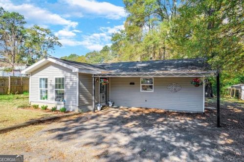 9 Robin Rd, Austell, GA 30168-4832