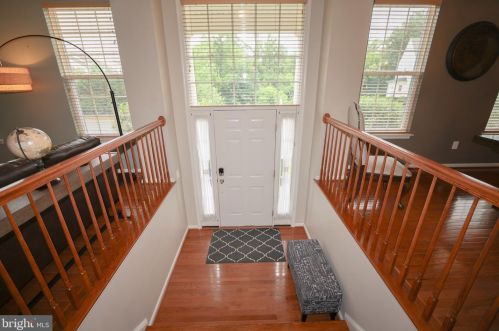 13571 Sylvan Bluff Dr, Leesburg, VA 20176-5000