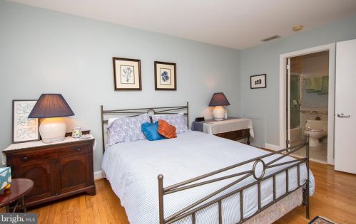 427 16 St, Philadelphia PA  19146-1657 exterior