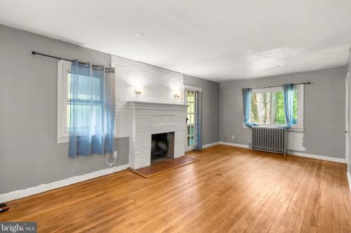 9910 Gardiner Ave, Silver Spring MD 20902-5111 exterior