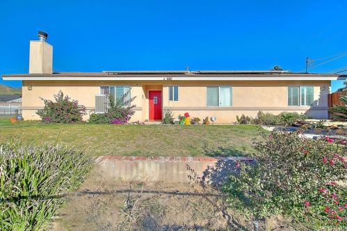 5487 Elmwood Rd, San Bernardino, CA 92404-2837