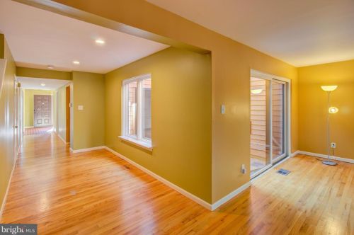 59 Sayre Dr, Princeton NJ  08540-5825 exterior