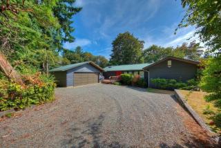 6115 21st Ave, Tacoma, WA 98422-1366