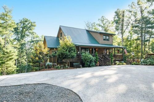 620 Newport Dr, Ellijay, GA 30540-9365