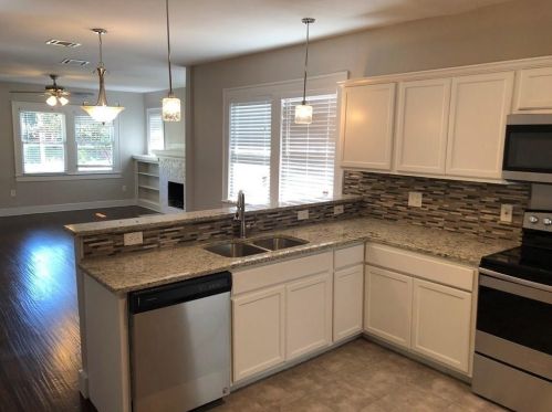 3320 Ryan Ave, Fort Worth TX  76110-3825 exterior