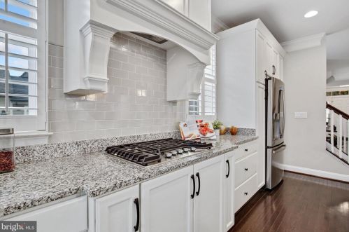 8810 Gunston St, Fulton MD  20759-2308 exterior