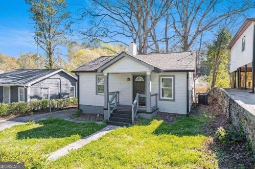 123 Dahlia Ave, Atlanta GA  30314-1207 exterior