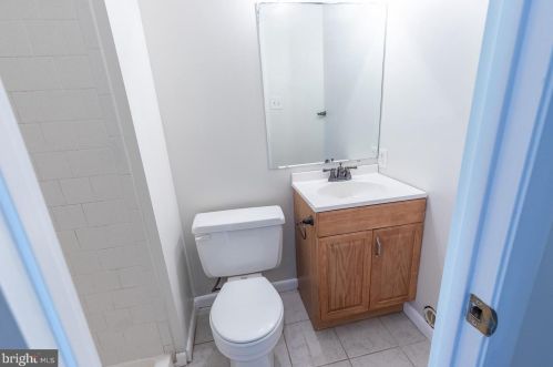 9719 Softwater Way, Columbia MD  21046-1820 exterior