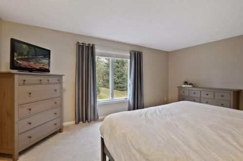 8743 Highwood Way, Saint Paul MN  55124-9456 exterior