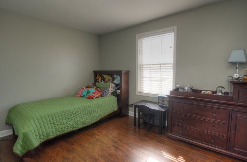 1198 Knollwood Dr, Carol Stream IL  60188-2943 exterior