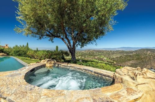 74 Golden Eagle, Irvine CA  92603-0309 exterior