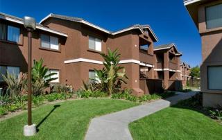 16425 Harbor Blvd, Santa Ana CA  92708-1367 exterior