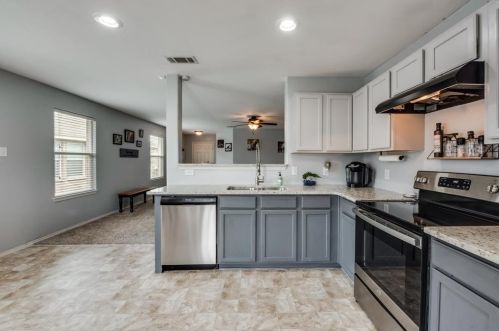 5816 Mirror Ridge Dr, Fort Worth TX  76179-7225 exterior