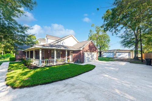 1016 Chateau Woods Parkway Dr, Conroe, TX 77385-9771