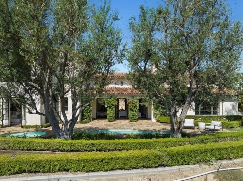 22 Black Falcon, Irvine CA  92603-0420 exterior