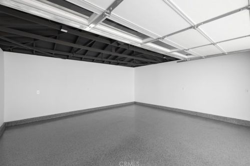 9261 Christine Dr, Huntington Beach CA  92646-8355 exterior