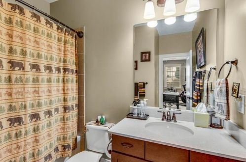 3639 Brookleigh Ln, Atlanta GA  30319-2219 exterior