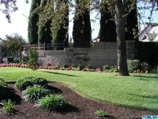 1326 El Cajon St, Visalia, CA 93291-8618