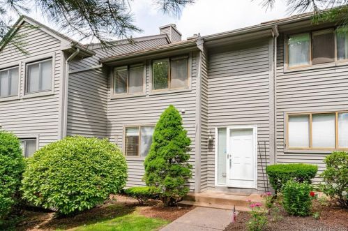 128 Conestoga Way, Glastonbury, CT 06033-3362
