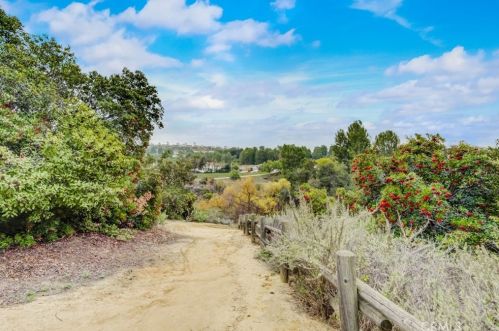 949 Lone Pine Ln, Anaheim CA  92808-2309 exterior