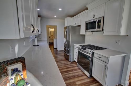 645 Hacienda St, Anaheim CA  92804-2656 exterior