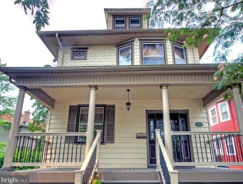 11 Brown St, Gloucester, NJ 08030-1837