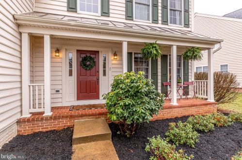 5664 Cherokee Run Ct, Haymarket, VA 20169-3139