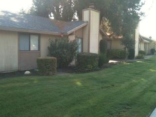 1119 Noble Ave, Visalia CA  93277-2342 exterior