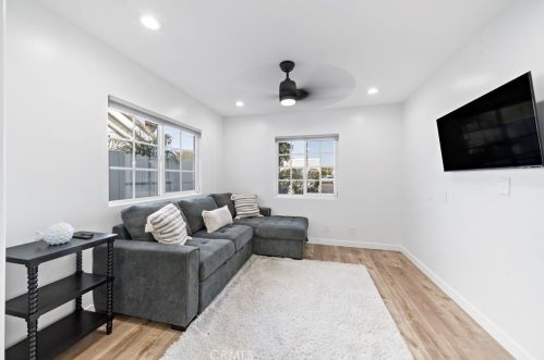 3605 Windspun Dr, Huntington Beach CA  92649-2016 exterior