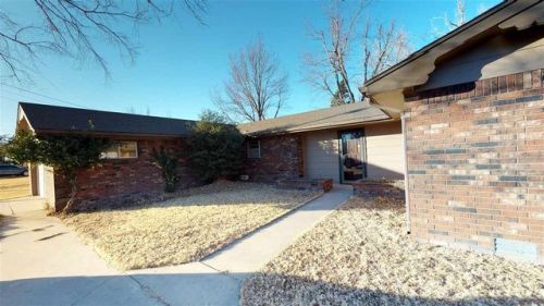 2604 Hanks Trail St, Woodward, OK 73801-7163