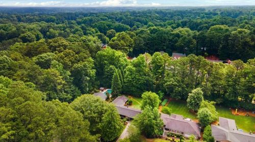 1549 High Hvn Ct, Atlanta GA  30329-3203 exterior